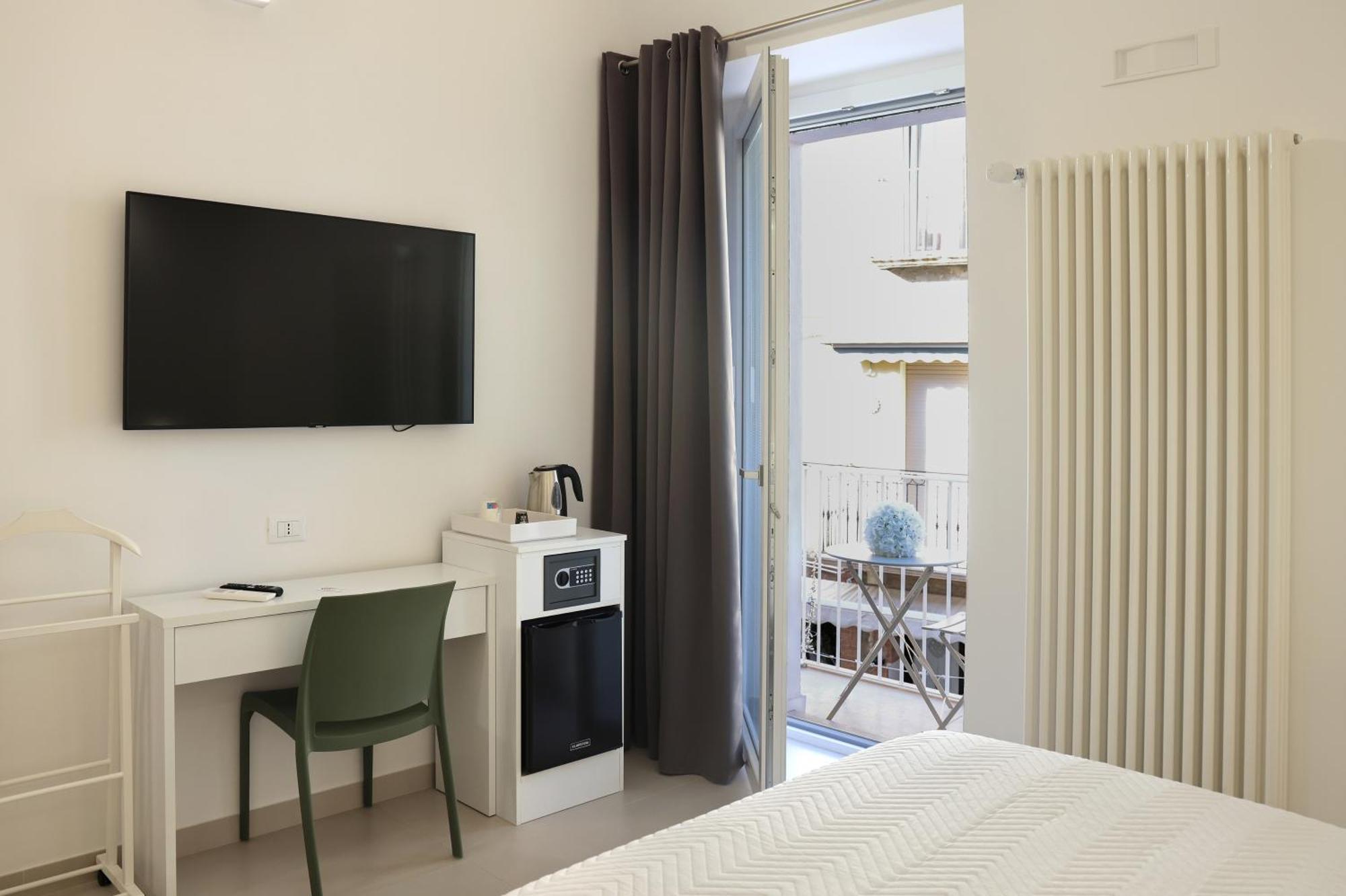 Ruffini Rooms Termoli Bagian luar foto